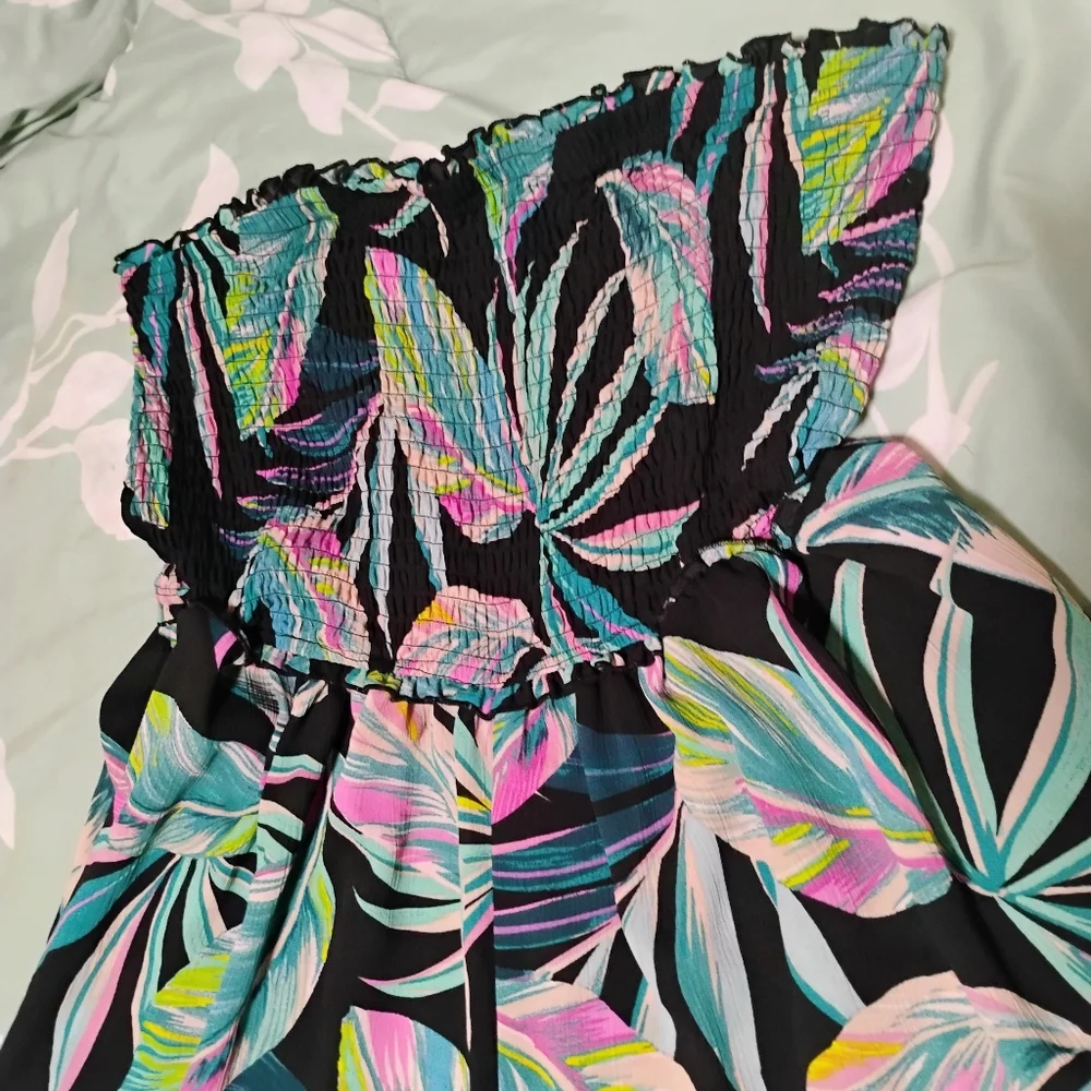 Torrid Black and Multicolor Leaf Print Wide Leg Jumpsuit - Picture 2 of 7